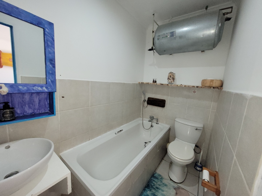 To Let 2 Bedroom Property for Rent in Jeffreys Bay Central Eastern Cape